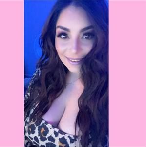 Meet your Posher, Jazmine